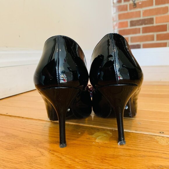 PRADA Black Patent Leather Heels With Maroon Bow, Size 41 US 11 - Picture 6 of 16